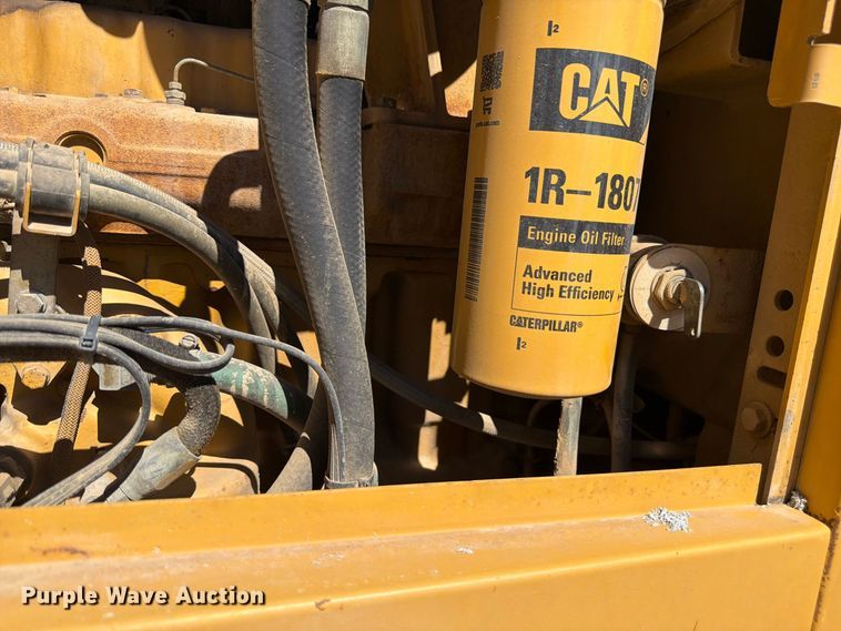 image for item FM7719 1997 Caterpillar 140H motor grader