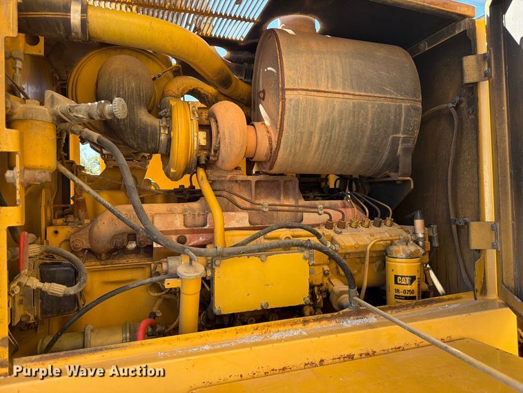image for item FM7719 1997 Caterpillar 140H motor grader