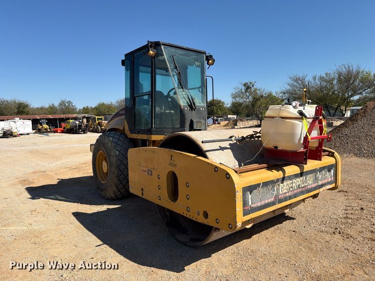 image for item FM8012 2007 Caterpillar CS-583E single drum vibratory roller