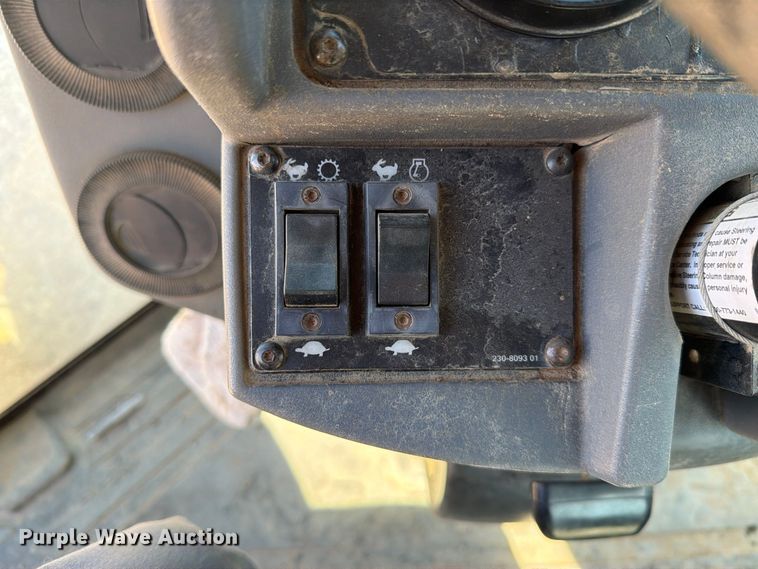 image for item FM8012 2007 Caterpillar CS-583E single drum vibratory roller