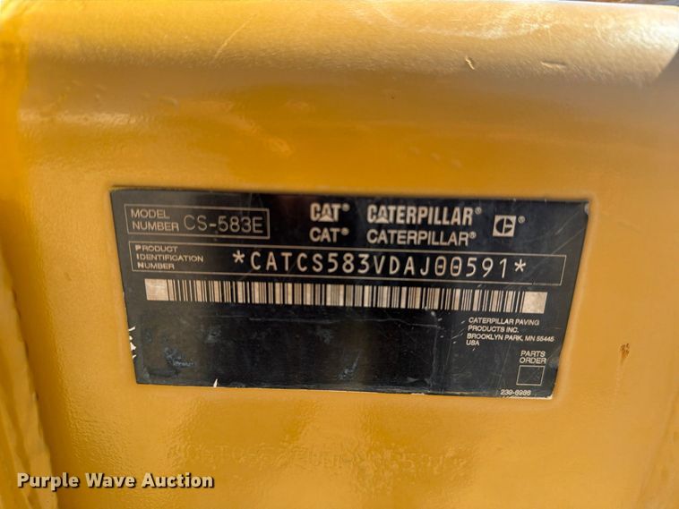 image for item FM8012 2007 Caterpillar CS-583E single drum vibratory roller