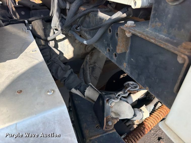 image for item FN5914 2017 International 4300 street sweeper truck