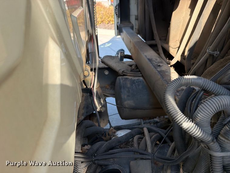 image for item FN5914 2017 International 4300 street sweeper truck