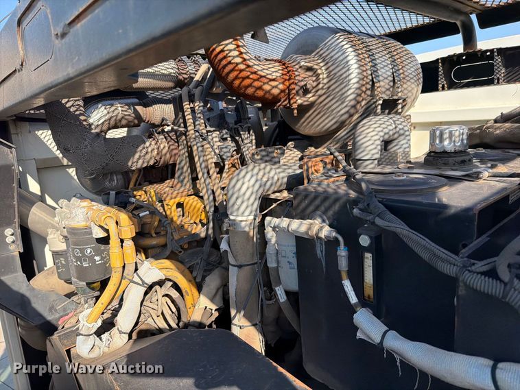 image for item FN5914 2017 International 4300 street sweeper truck