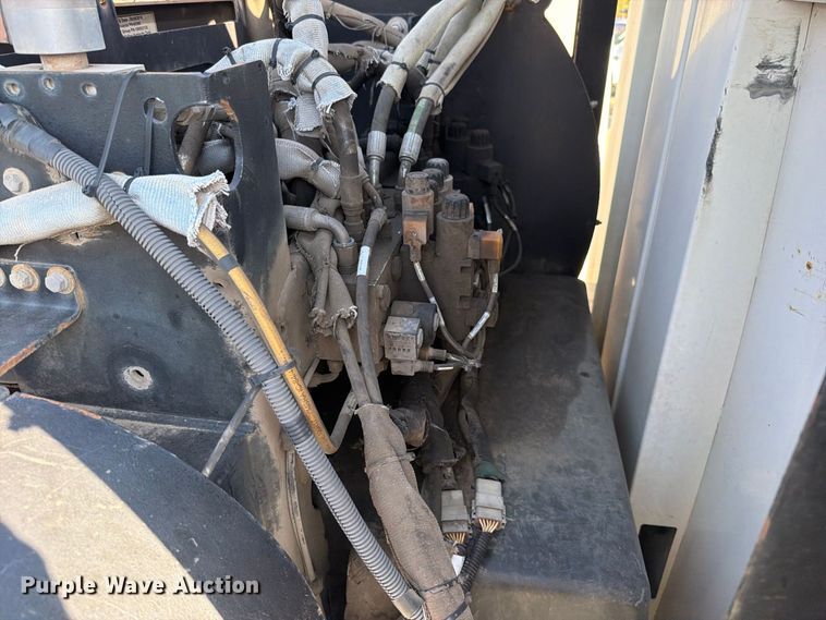 image for item FN5914 2017 International 4300 street sweeper truck