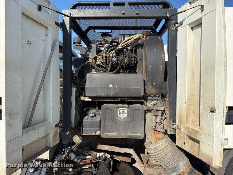 image for item FN5914 2017 International 4300 street sweeper truck