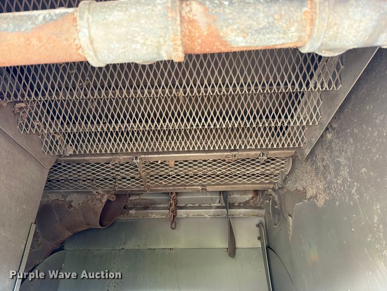 image for item FN5914 2017 International 4300 street sweeper truck