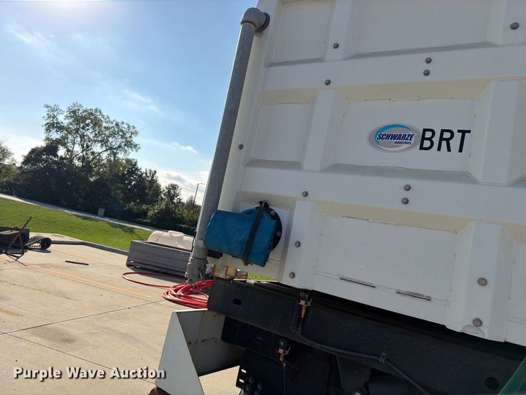 image for item FN5914 2017 International 4300 street sweeper truck