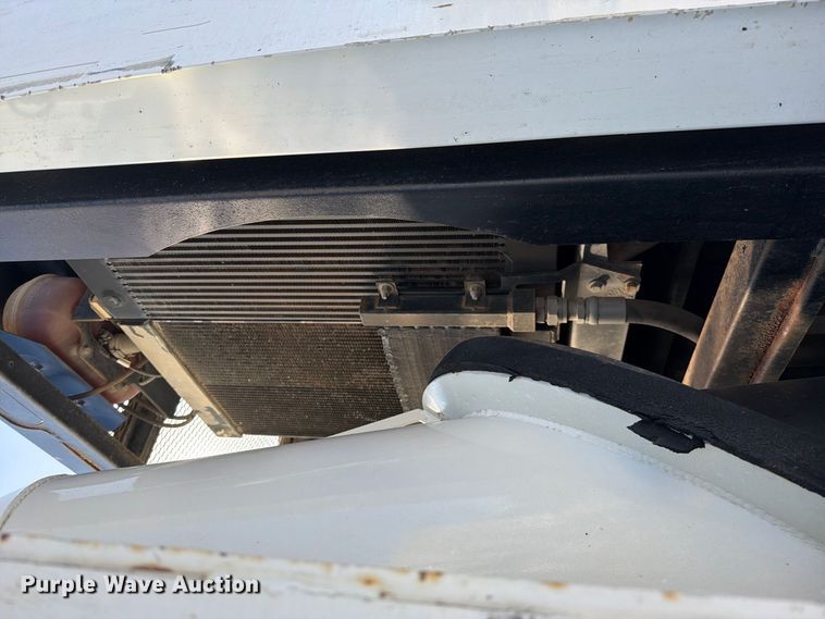 image for item FN5914 2017 International 4300 street sweeper truck