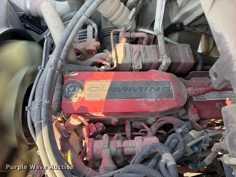image for item FN5914 2017 International 4300 street sweeper truck