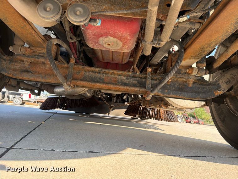 image for item FN5914 2017 International 4300 street sweeper truck