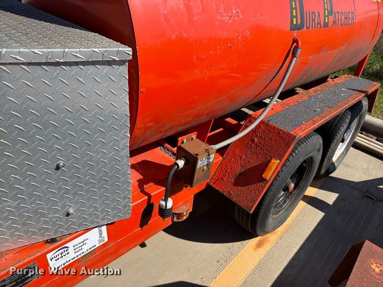 image for item FN5915 2004 Dura Patcher 125DJT pothole patcher