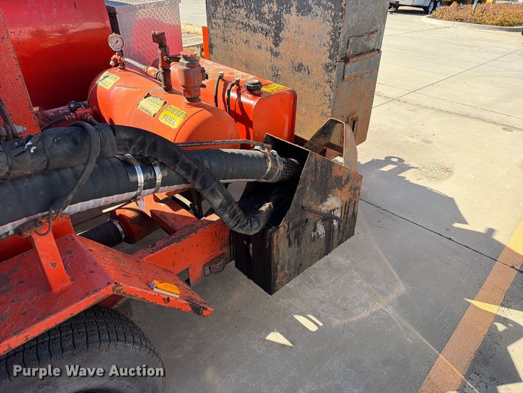 image for item FN5915 2004 Dura Patcher 125DJT pothole patcher