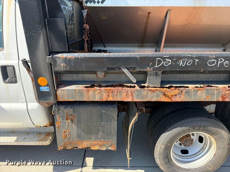 image for item FN5916 2009 Ford F350 Super Duty dump bed pickup truck