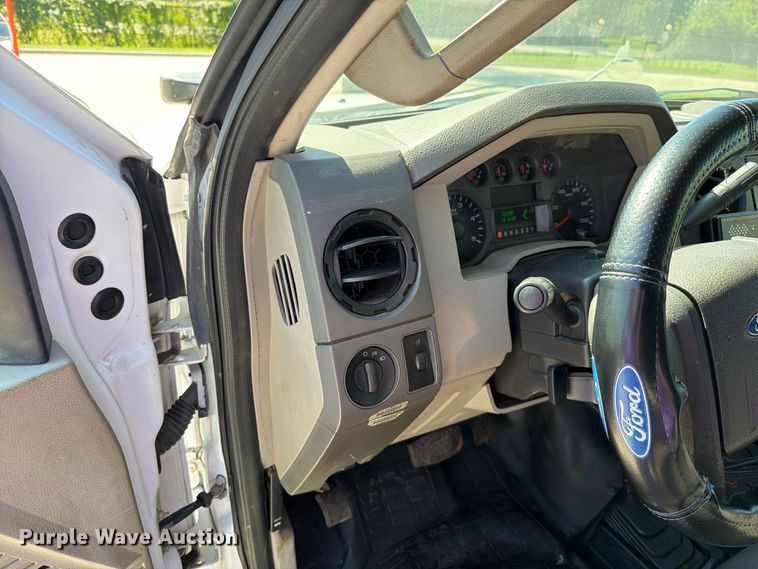 image for item FN5916 2009 Ford F350 Super Duty dump bed pickup truck