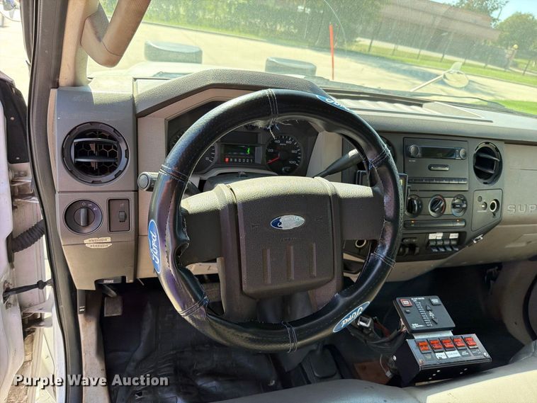 image for item FN5916 2009 Ford F350 Super Duty dump bed pickup truck