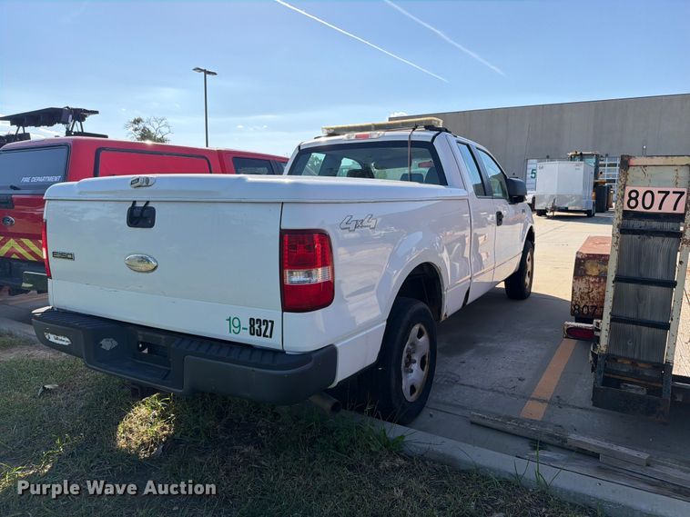 image for item FN5917 2006 Ford F150 Ext. Cab pickup truck