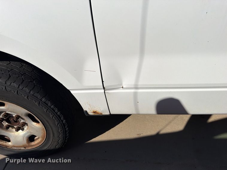 image for item FN5917 2006 Ford F150 Ext. Cab pickup truck