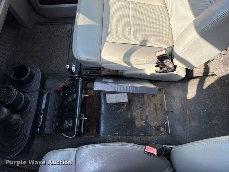image for item FN5917 2006 Ford F150 Ext. Cab pickup truck