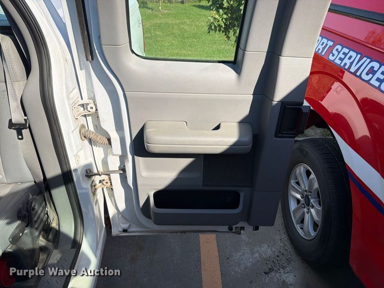 image for item FN5917 2006 Ford F150 Ext. Cab pickup truck