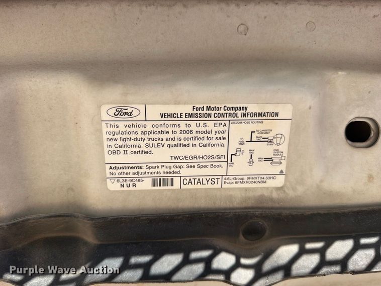 image for item FN5917 2006 Ford F150 Ext. Cab pickup truck