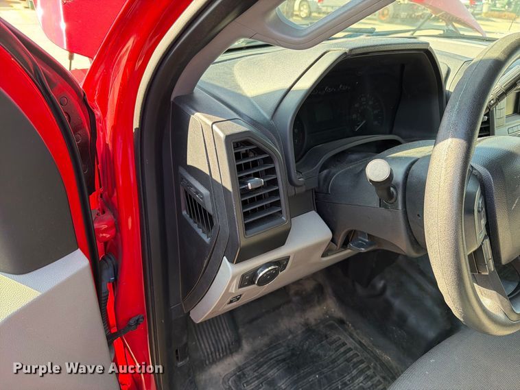 image for item FN5919 2018 Ford F150 Crew Cab pickup truck