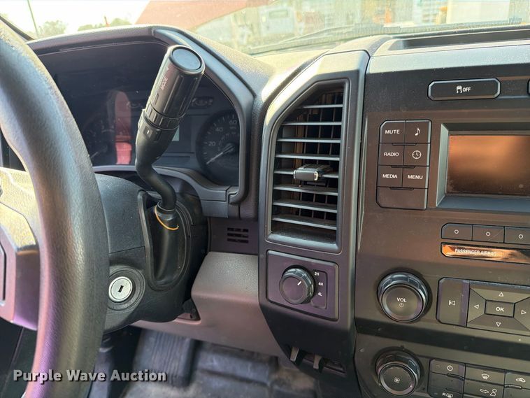 image for item FN5919 2018 Ford F150 Crew Cab pickup truck
