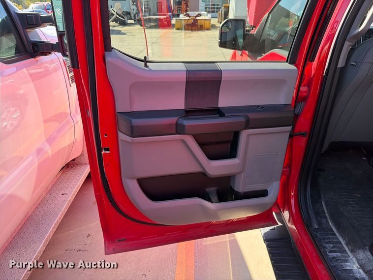 image for item FN5919 2018 Ford F150 Crew Cab pickup truck