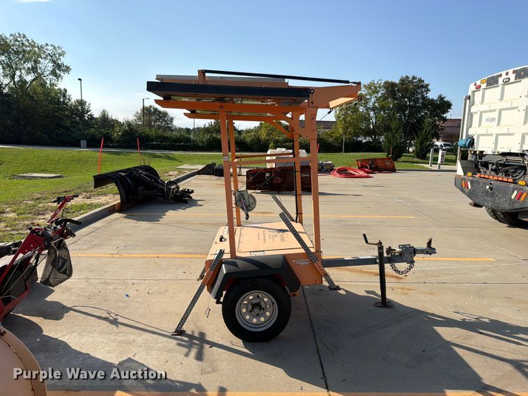 image for item FN5920 Allmand arrow board trailer