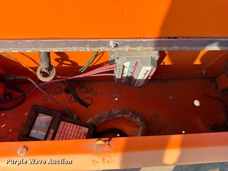 image for item FN5920 Allmand arrow board trailer