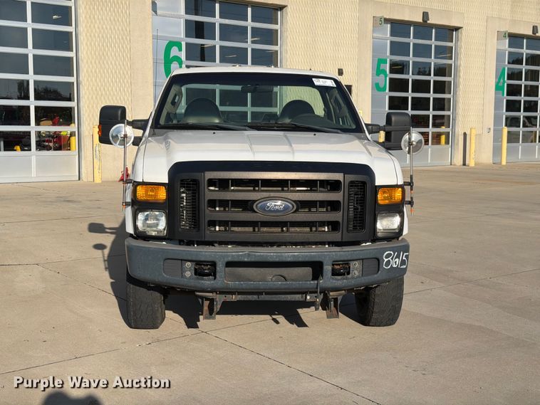 image for item FN5921 2008 Ford F250 Super Duty pickup truck