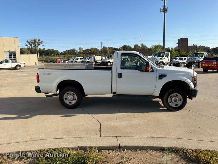 image for item FN5921 2008 Ford F250 Super Duty pickup truck