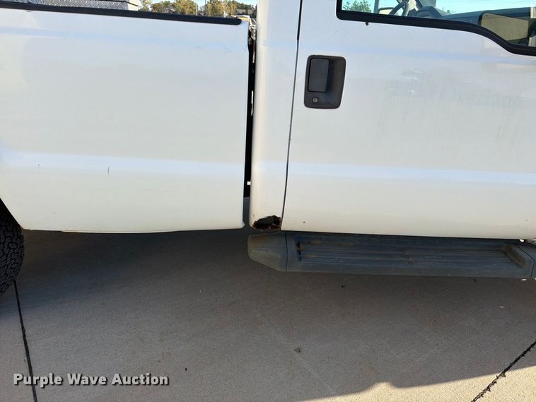 image for item FN5921 2008 Ford F250 Super Duty pickup truck