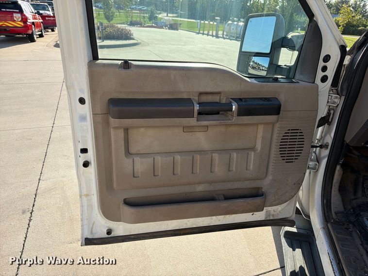 image for item FN5921 2008 Ford F250 Super Duty pickup truck