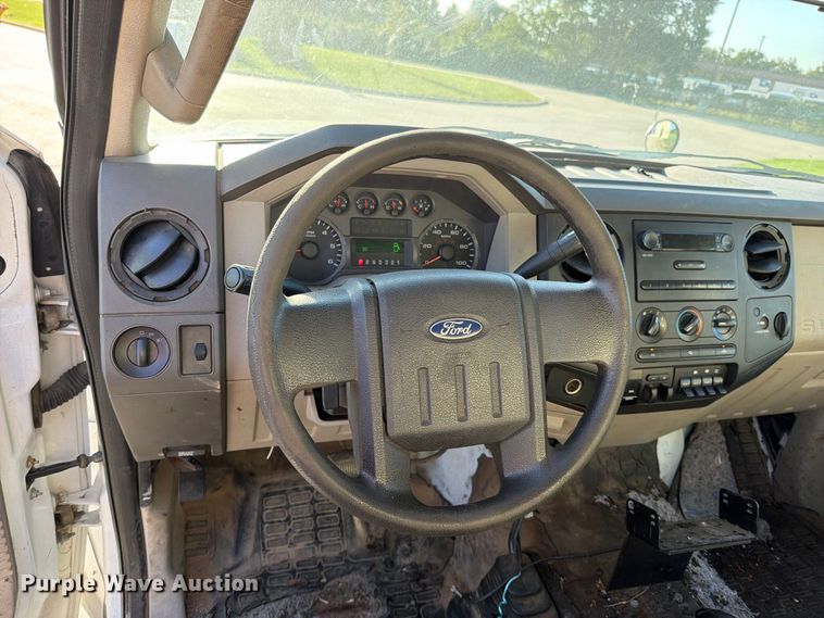 image for item FN5921 2008 Ford F250 Super Duty pickup truck