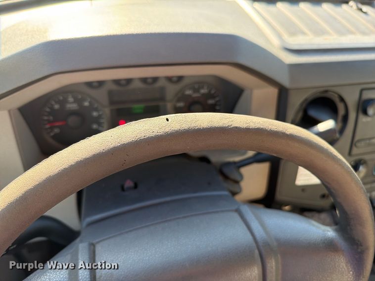 image for item FN5921 2008 Ford F250 Super Duty pickup truck
