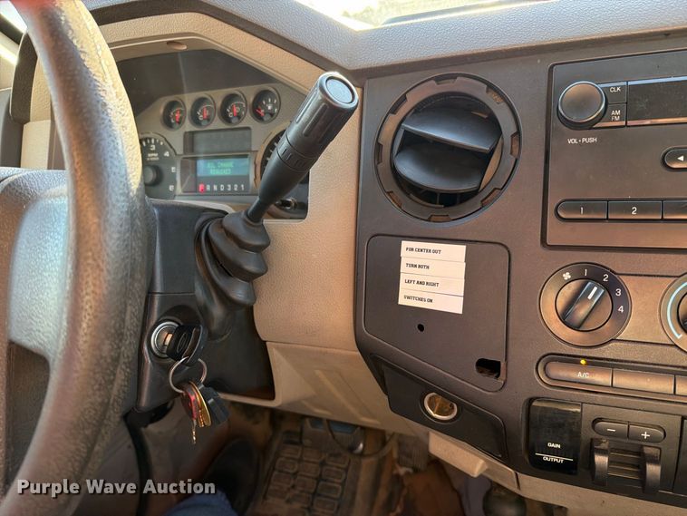 image for item FN5921 2008 Ford F250 Super Duty pickup truck