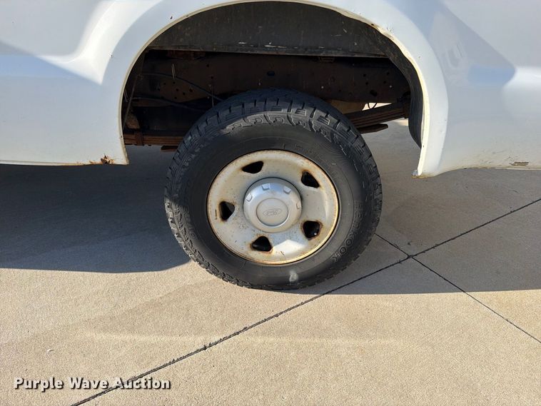 image for item FN5921 2008 Ford F250 Super Duty pickup truck