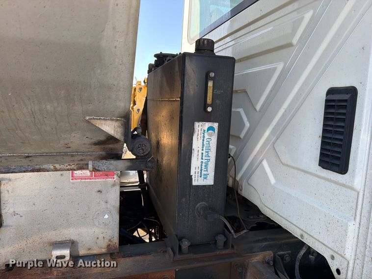 image for item FN5923 2016 International 7400 dump truck