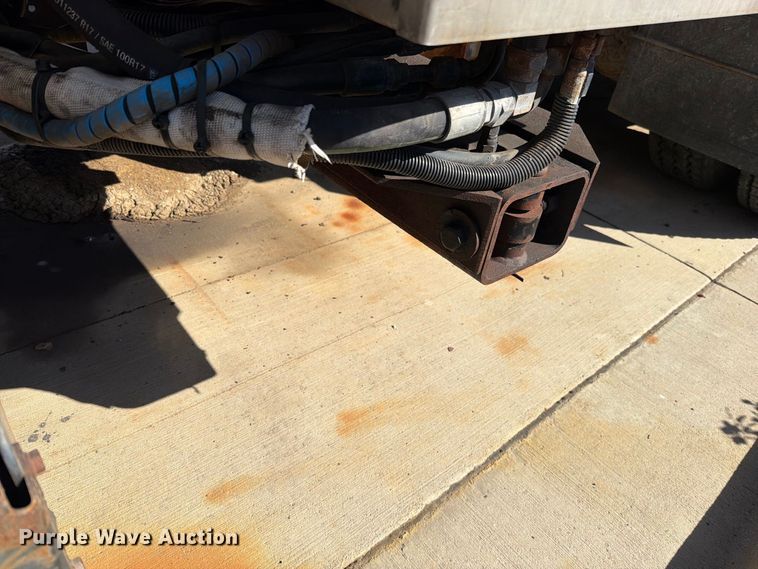 image for item FN5923 2016 International 7400 dump truck