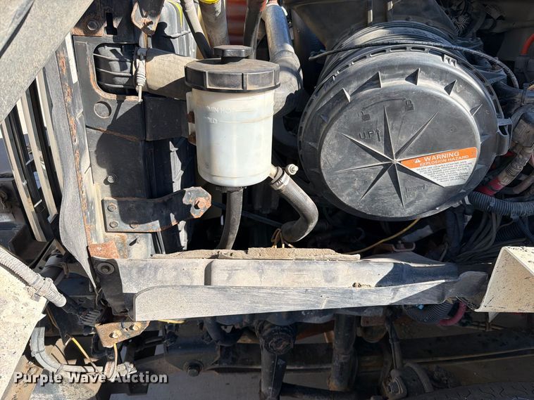 image for item FN5923 2016 International 7400 dump truck