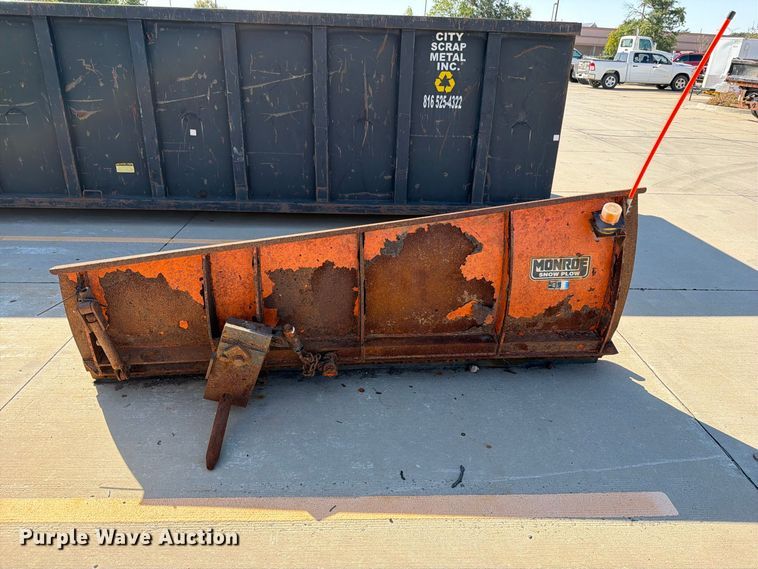 image for item FN5923 2016 International 7400 dump truck