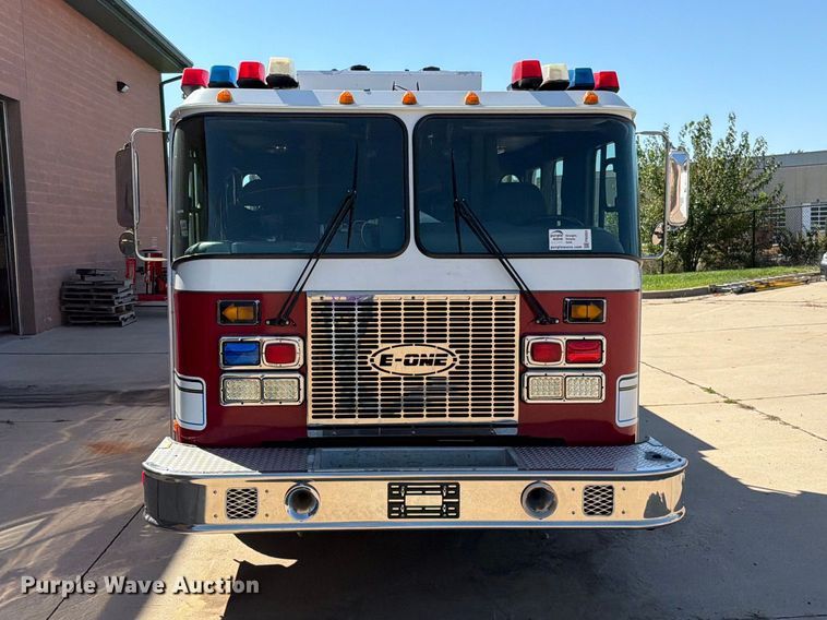 image for item FN5924 2003 E-One pumper fire truck
