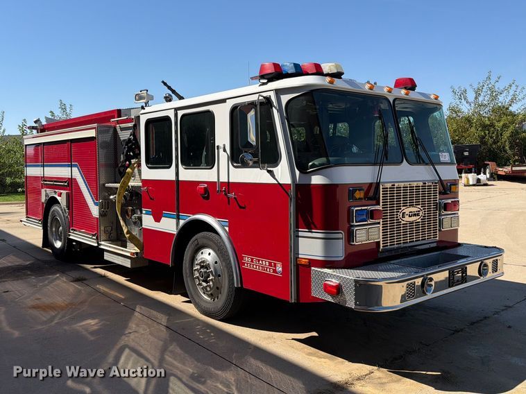 image for item FN5924 2003 E-One pumper fire truck