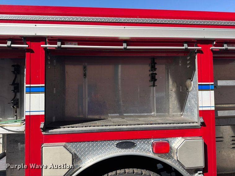image for item FN5924 2003 E-One pumper fire truck