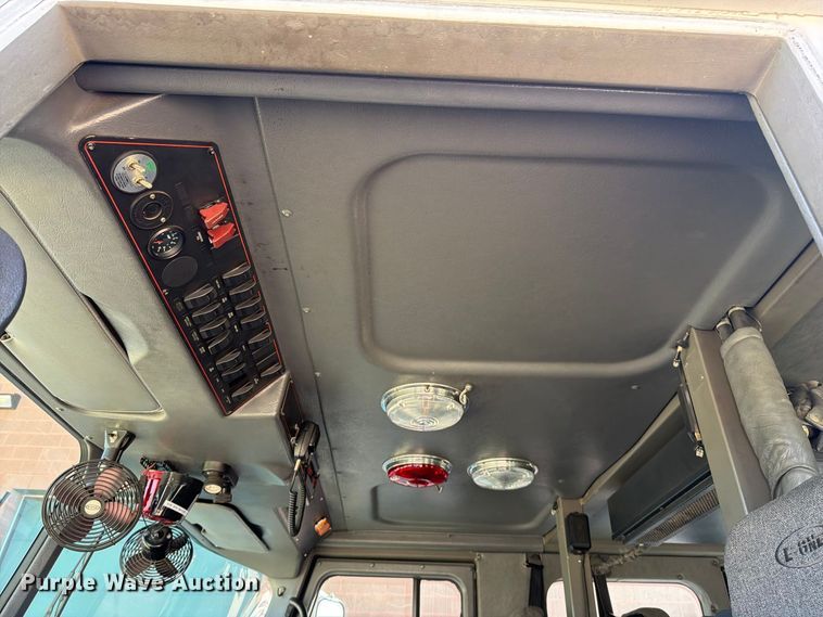image for item FN5924 2003 E-One pumper fire truck