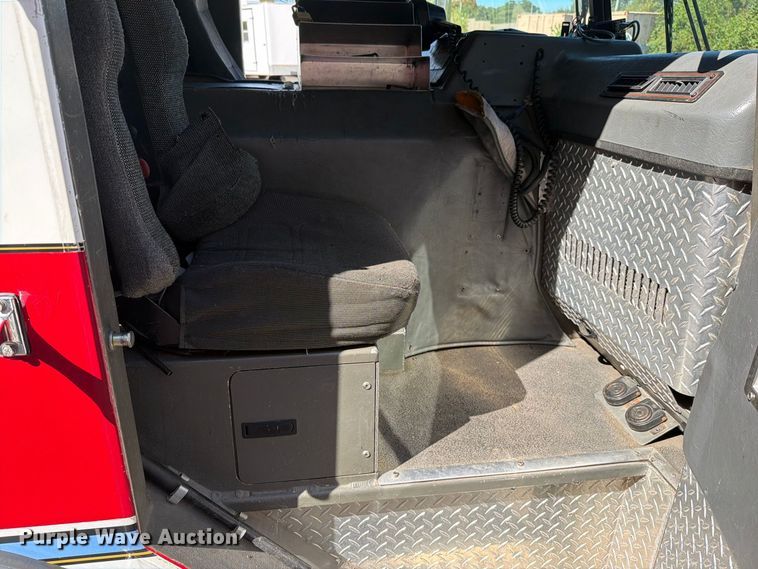 image for item FN5924 2003 E-One pumper fire truck