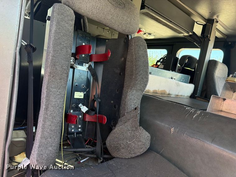 image for item FN5924 2003 E-One pumper fire truck