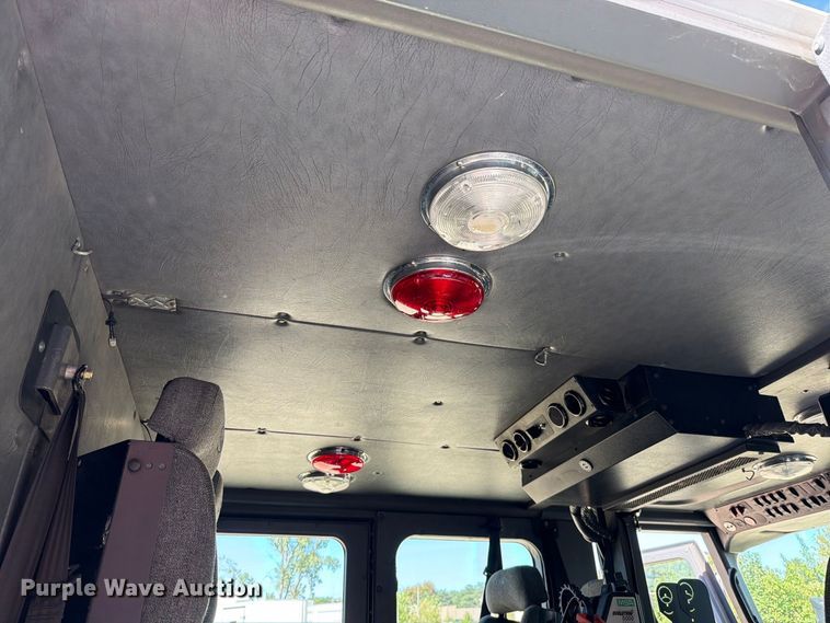 image for item FN5924 2003 E-One pumper fire truck