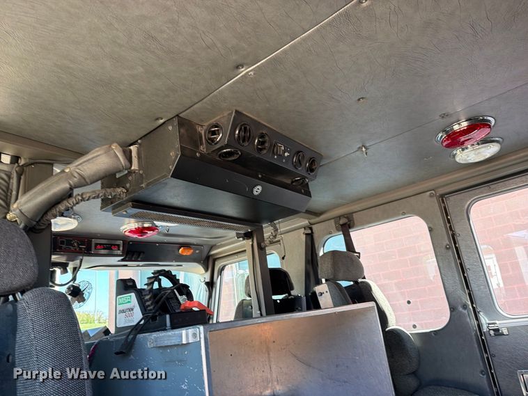 image for item FN5924 2003 E-One pumper fire truck